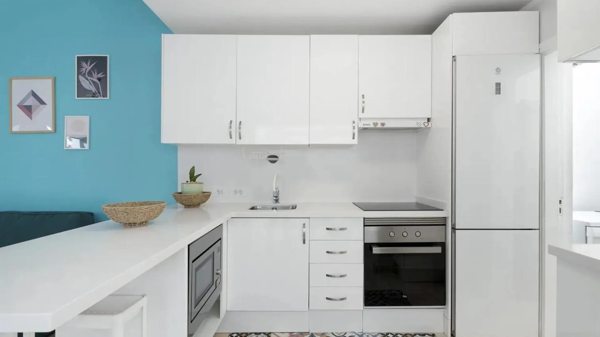 Child-Friendly, 3-Bedroom Apartment With Garden Near The Aqualand Costa Adeje